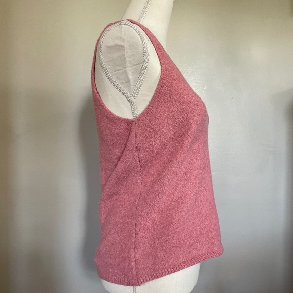 Express rose pink soft knit sleeveless v neck v-neck sweater vest - Picture 3 of 7